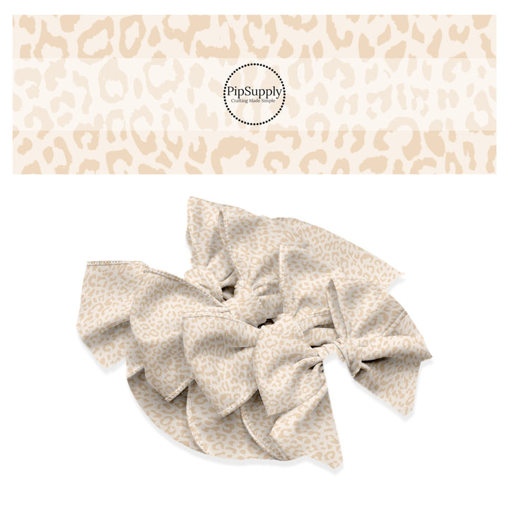 These classic leopard pattern themed no sew bow strips can be easily tied and attached to a clip for a finished hair bow. These Valentine's Day bow strips are great for personal use or to sell. These bow strips feature cream colored leopard print.
