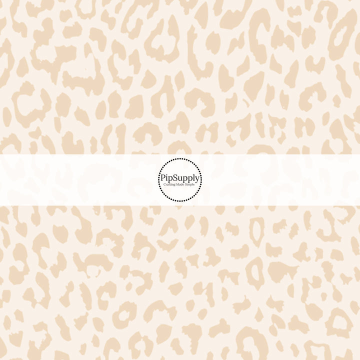 These classic leopard pattern themed no sew bow strips can be easily tied and attached to a clip for a finished hair bow. These Valentine's Day bow strips are great for personal use or to sell. These bow strips feature cream colored leopard print.