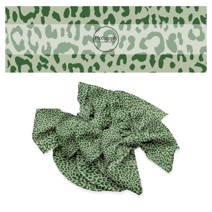 These classic leopard pattern themed no sew bow strips can be easily tied and attached to a clip for a finished hair bow. These Valentine's Day bow strips are great for personal use or to sell. These bow strips feature green colored leopard print.