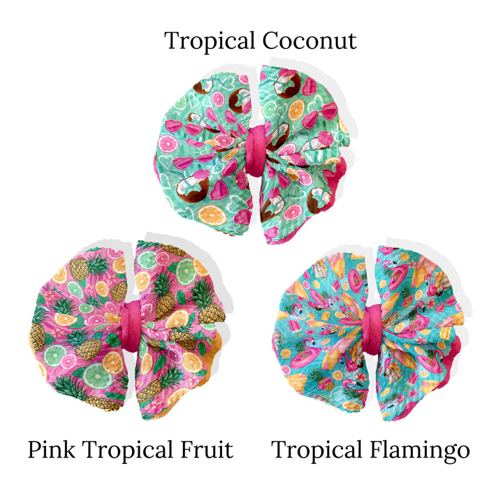 These tropical patterns layered bows can be quickly cut and assembled for a trendy summer bows. They're ideal for easy at-home styling, individual use, or even resale. Get creative and add a splash of color to your look with these low-maintenance bows.