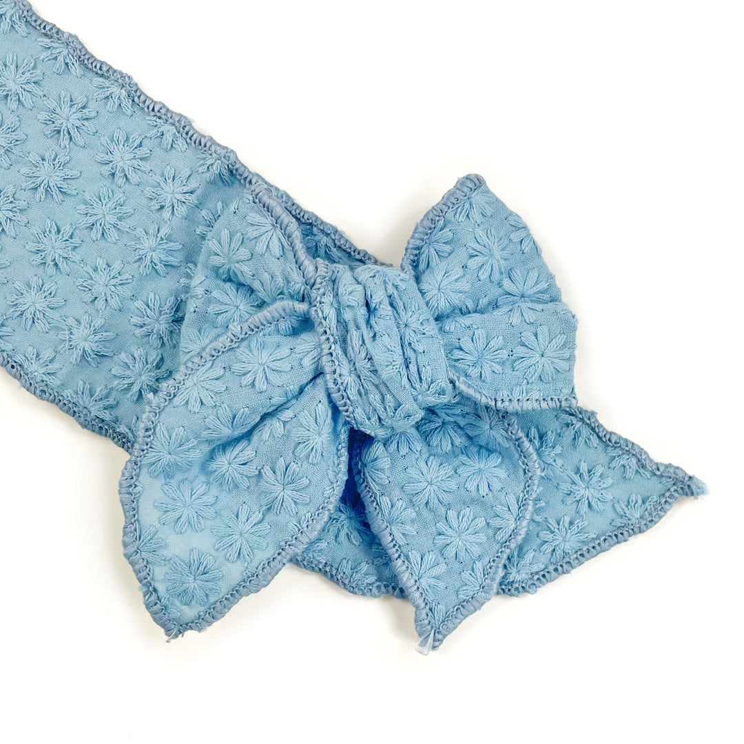 Teal Daisy  Effortless Bow Strips - Serged Edge