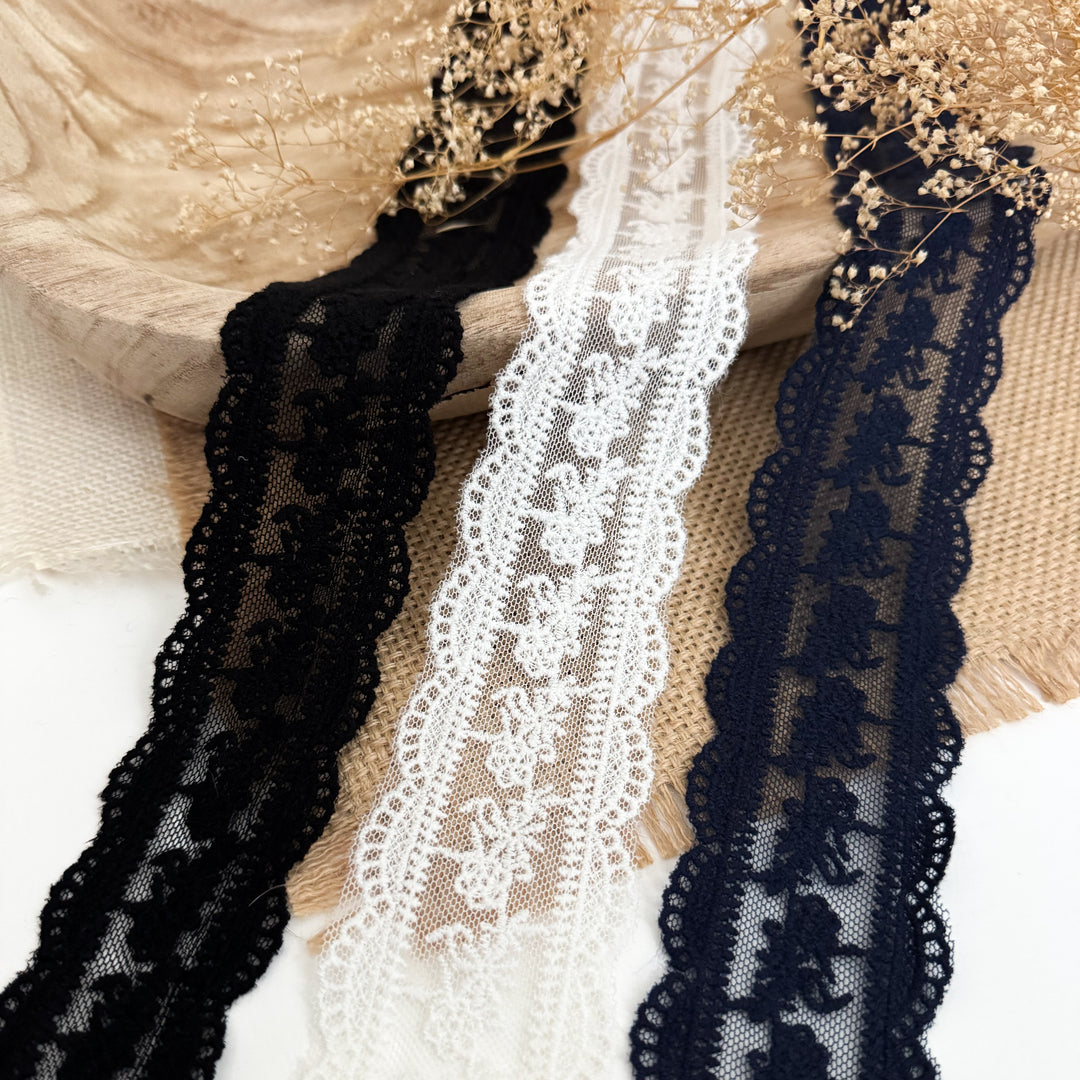 Trim 26 - solid in 1 yard increments
Perfect For:
Hair bows, headbands, accessories
Bag accents, keychains, wristlets
Sewing projects, garment trim
Scrapbooking, card making, DIY crafts
Holiday décor, gift wrapping
Adding texture and dimension to your handmade designs