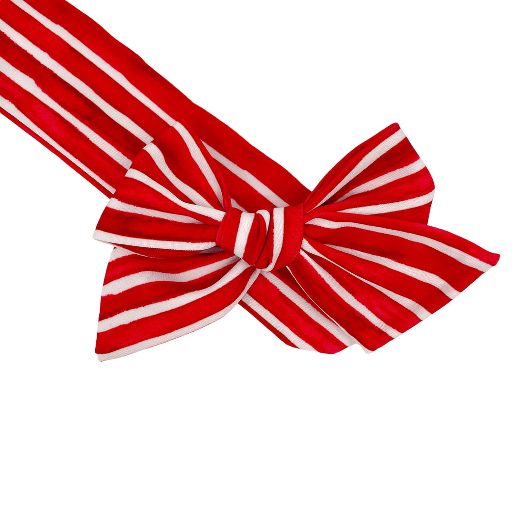 These patriotic closed edge fabric bow strips are made from a woven polyester with a cotton-like resemblance. Perfect for this summer and Independence Day! These hair no sew bow strips can be easily tied and attached to a clip for a finished hair bow. Hand wash in cold water air dry.