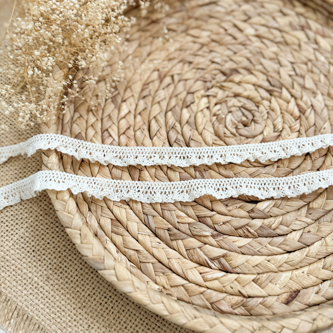 Trim 11 - solid in 1 yard increments
Perfect For:
Hair bows, headbands &amp; accessories
Bag accents, keychains &amp; wristlets
Sewing projects &amp; garment trim
Scrapbooking, card making &amp; DIY crafts
Holiday décor &amp; gift wrapping
Adding texture and dimension to your handmade designs