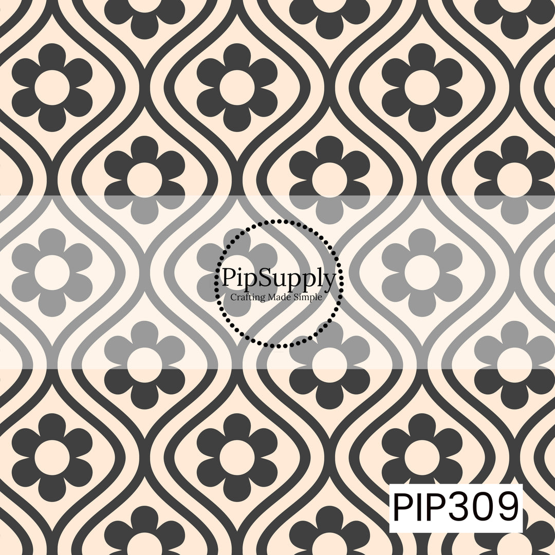 PIP309 - Retro Petal Black