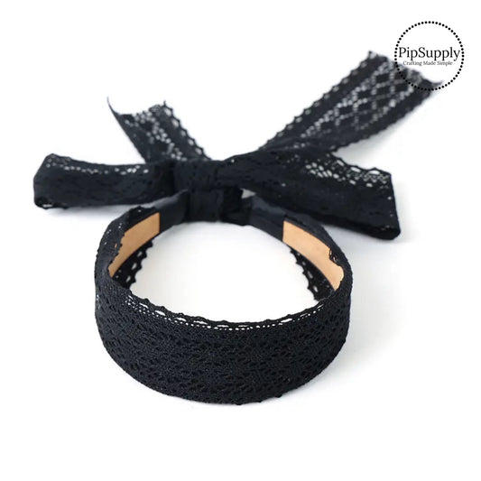 These summer doily lace tie back headbands are a stylish hair accessory and have the on and off ease of a headband. These headbands are a perfect simple and fashionable answer to keeping your hair back! The headbands feature long ribbons at the ends of the headband to tie into a bow.
