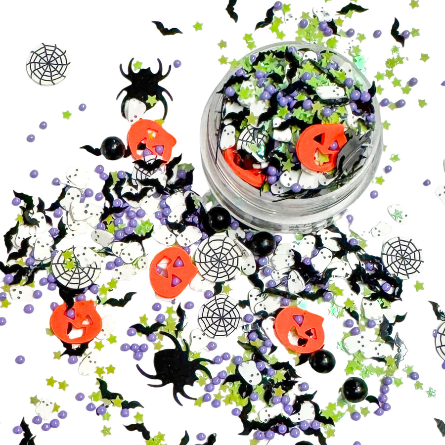 These scary Hallpoween clay mixes are perfect for crafting, embellishing, or decorating! This mix has bright orange pumpkins, spider webs and spiders. Choose your style and get creative!