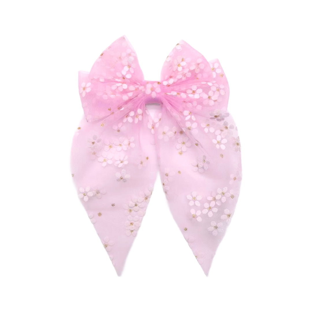 These Easter floral tulle pre-cut tied bows are ready to package and resell to your customers no sewing or measuring necessary! These hair bows come with a alligator clip already attached.