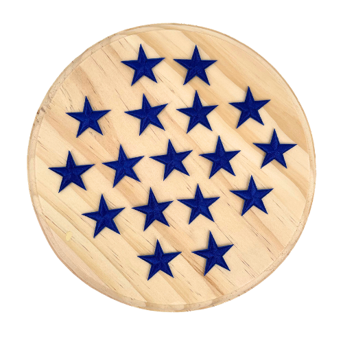 A deep royal blue five-pointed star iron-on embellishment with a classic layered design that creates subtle dimension and texture. The rich color and clean shape make it a bold decorative accent for bows, clothing, bags, uniforms, and patriotic or sports-themed craft projects. Its simple yet striking appearance adds a vibrant pop of color and visual interest to any creation.
Approx 23 mm x 23 mm