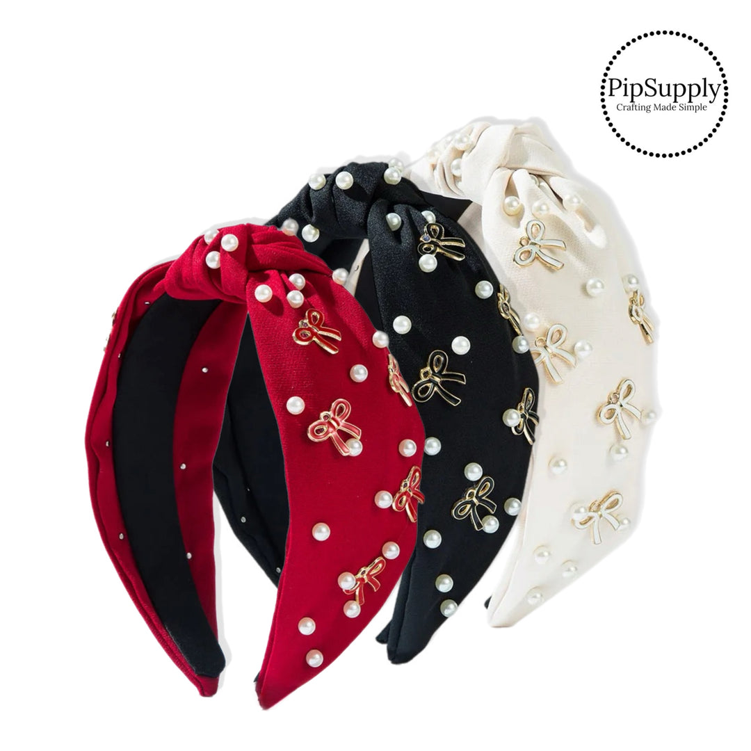 These Christmas headbands are a stylish hair accessory. Made with high quality fabric these themed holiday headbands are a fashionable answer to keeping your hair back!