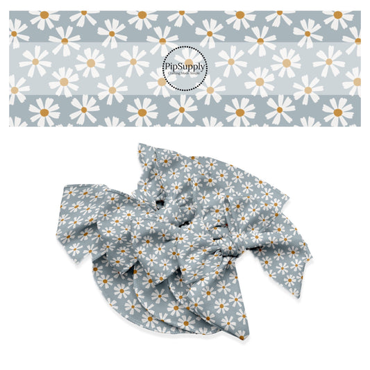 These summer floral themed no sew bow strips can be easily tied and attached to a clip for a finished hair bow. These summer patterned bow strips are great for personal use or to sell. These bow strips feature white daisies on blue.