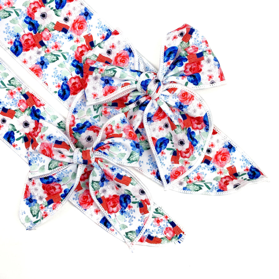 These patriotic serge edge fabric bow strips are made from woven polyester with cotton-like resemblance. Perfect for this summer and Independence Day! These hair no sew bow strips can be easily tied and attached to a clip for a finished hair bow. Hand wash in cold water and air dry.