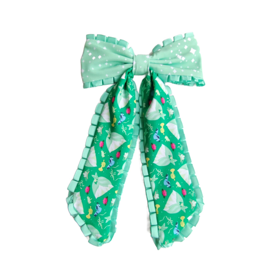 These princess themed ruffled long tail pre-cut tied bows are ready to package and resell to your customers no sewing or measuring necessary! These hair bows come with a clip already attached.