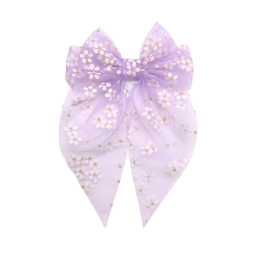 These Easter floral tulle pre-cut tied bows are ready to package and resell to your customers no sewing or measuring necessary! These hair bows come with a alligator clip already attached.