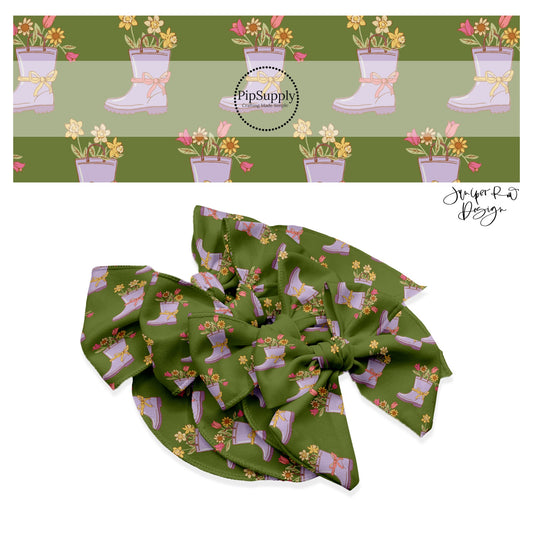 These spring rain boots and flowers themed no sew bow strips can be easily tied and attached to a clip for a finished hair bow. These patterned bow strips are great for personal use or to sell. These bow strips features purple rain boots filled with flowers on dark green.