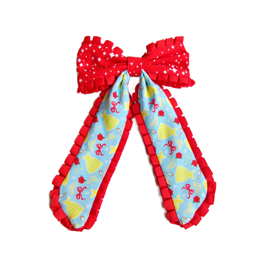 These princess themed ruffled long tail pre-cut tied bows are ready to package and resell to your customers no sewing or measuring necessary! These hair bows come with a clip already attached.