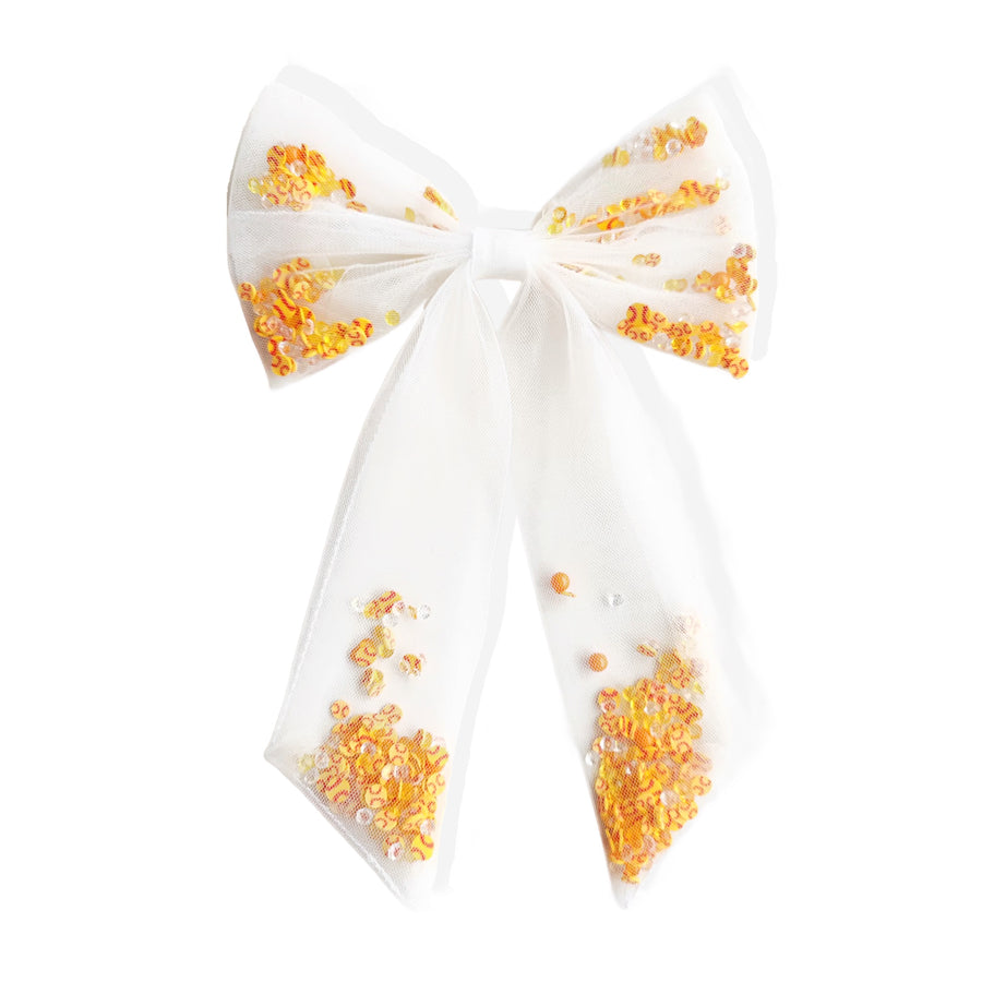 These sports tulle long tail shaker tied bows are ready to package and resell to your customers no sewing or measuring necessary! These hair bows come with a clip already attached. The tulle shaker bow comes pre-filled with softball pattern clay mix.