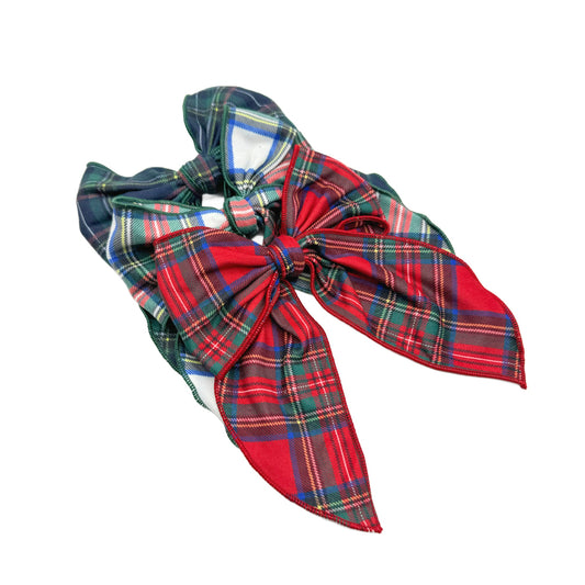 Theses holiday flannel plaid serged edge hair bows are ready to package and resell to your customers no sewing or measuring necessary! These come pre-tied with an attached clip. These Christmas bows are perfect for all hair styles for kids and adults.