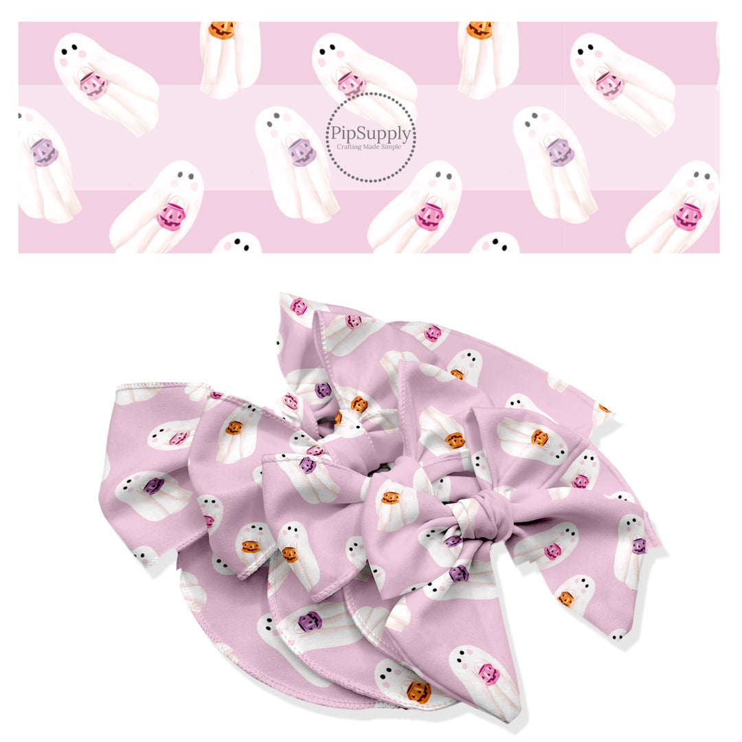 These spooky themed no sew bow strips can be easily tied and attached to a clip for a finished hair bow. These fun patterned bow strips are great for personal use or to sell. These bow strips feature the following design elements: ghost on lilac.