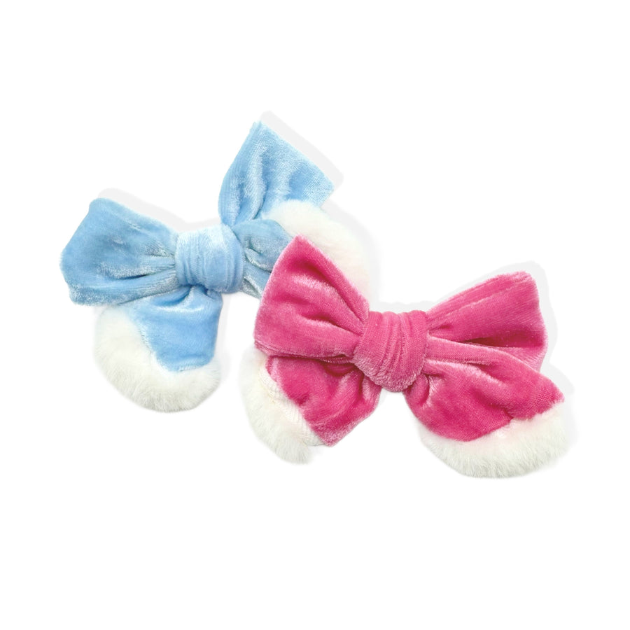 Theses holiday velvet hair bows are ready to package and resell to your customers no sewing or measuring necessary! These come pre-tied with an attached clip. These Christmas bows are perfect for all hair styles for kids and adults.