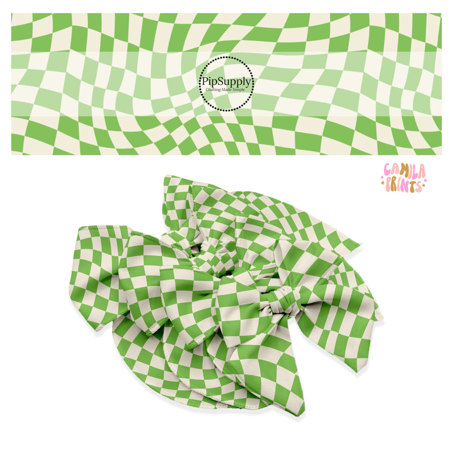 Green tiles with wavy cream checker bow strips